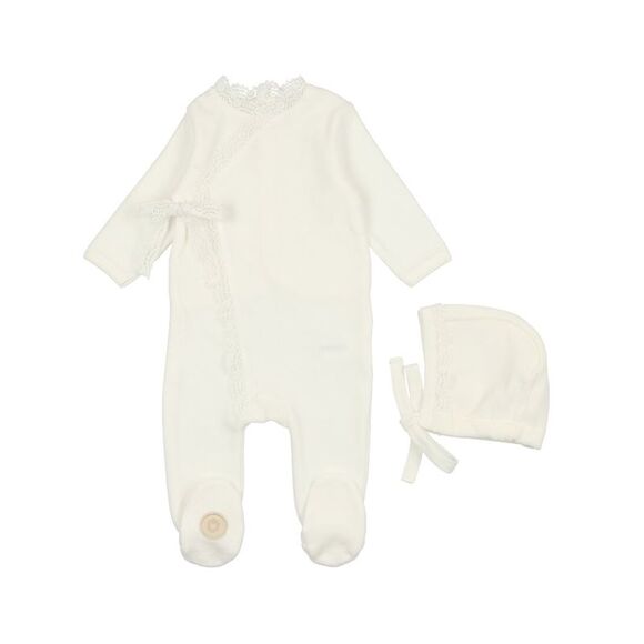 Mon Tresor GirlsTied Up In Lace Footie & Hat Set White